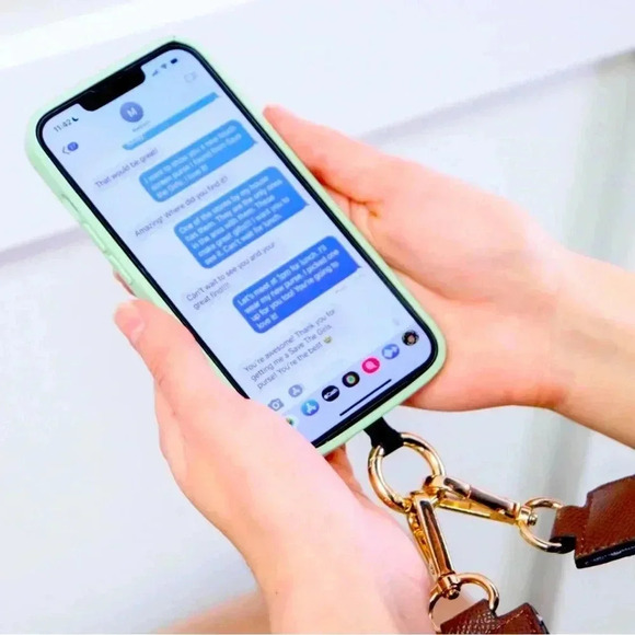 Clip & Go Strap with zippered pouch - Picture 10 of 11